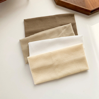 Bandeau en tissu coloré – Outil de lavage du visage lavable et tendance pour le maquillage, le sport et le spa