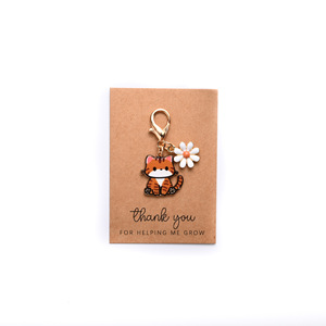 Llavero de Gato de Dibujos Animados con Pequeña Flor, Accesorio para Bolsos, Tarjeta de Agradecimiento en Inglés, Superventas - Product Image 6