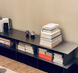 <span class=keywords><strong>Mobile</strong></span> TV in Acciaio Inossidabile Stile Industriale Minimalista con Finitura Spazzolata, <span class=keywords><strong>Dimensioni</strong></span> Personalizzabili, Arredamento per <span class=keywords><strong>Soggiorno</strong></span> - Product Image 6