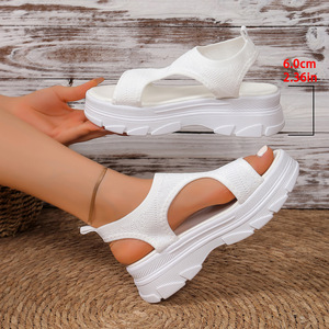Sandales de sport à semelle épaisse pour femmes, respirantes, nouveau style, grandes sandales de plage décontractées à plateforme - Product Image 4