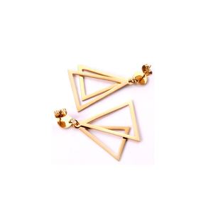 ต่างหูแฟชั่นรูปสามเหลี่ยมแบบกลวง ป้องกันการแพ้ ชุบทอง 18k PVD บนสแตนเลสสตีล ต่างหูทรงหยดน้ำรูปเดลต้าคู่ สำหรับผู้หญิง - Product Image 6