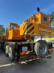 Grúa Móvil Hidráulica Usada Zoomlion ZTC550 de 55 Toneladas, Año 2015, Marca China, Componentes Principales: Motor, Caja de Cambios, Bomba, PLC - Product Image 3