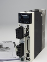 Servomoteur Panasonic MINAS A4 MADDT1205L/MADDT1205L01/MADDT1205A Amplificateur de vitesse, de position et de couple en stock 100W 200W