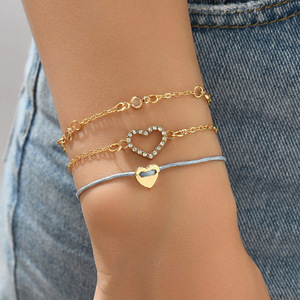 สร้อยข้อมือรูปหัวใจประดับคริสตัลและโลหะผสมสังกะสีแบบหนามเตย สำหรับผู้หญิง แฟชั่นเครื่องประดับสวยงาม ของขวัญปี 2026 - Product Image 1