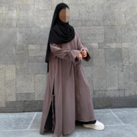 Maßgeschneidertes Premium-Krepp 2-teiliges Tunika-Abaya-Set mit Rock, Hemdkragen und Seitenschlitzen, Bescheidene Muslimische Damenmode, Islamischer Großhandel, Offene Abaya