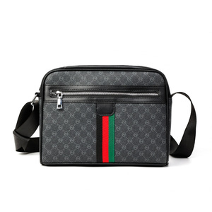 Nuova Borsa a Tracolla/Messenger MELI in PU Impermeabile per Uomo e Donna, Chiusura con Cerniera, Design con Lettere, Multifunzione per Cellulare - Product Image 1