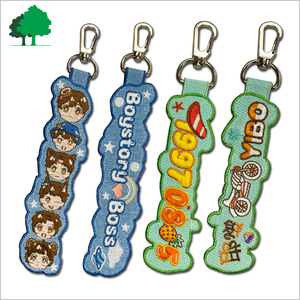 Factory Direct Sale Custom High Quality Cheaper Latest Fashional Cute Embroidery Key Chain for Present
