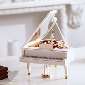 Nueva Caja Musical de <span class=keywords><strong>Piano</strong></span> con Luces de Colores, Caja Musical Giratoria de <span class=keywords><strong>Ballet</strong></span>, Regalo Creativo <span class=keywords><strong>para</strong></span> el Día de San Valentín, Regalo de Cumpleaños - Product Image 5