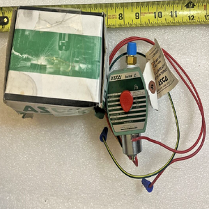 Nueva válvula solenoide original lista Stock 8263G205LT 100 Psi <span class=keywords><strong>Cryo</strong></span>, 1/4 "NPT, 240V AC Coil 17,1 W - Product Image 1