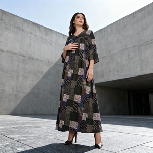 Robe Abaya personnalisée élégante et luxueuse en polyester imprimé pour femmes musulmanes, soirée, fournisseur en gros - Product Image 2