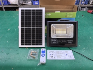 Reflector Solar de Alta Potencia <span class=keywords><strong>para</strong></span> <span class=keywords><strong>Exteriores</strong></span> de 1500W, Foco <span class=keywords><strong>LED</strong></span> Impermeable IP67 de ABS con Batería de 12Ah <span class=keywords><strong>para</strong></span> Iluminación de Jardín - Product Image 6