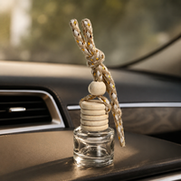 Bouteille d'aromathérapie pour voiture en verre écologique de 8 ml et 10 ml avec logo personnalisé, étiquette privée, diffuseur de parfum suspendu vide avec bouchon à vis