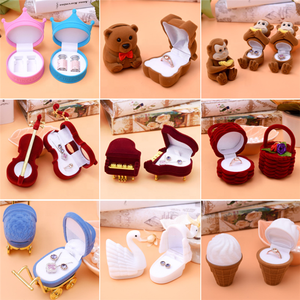 Bán Buôn Hình Dạng Bánh Làm Cho Một Cầu Hôn Vòng Cổ Trang Sức Nhung Hộp Nhẫn - Product Image 6