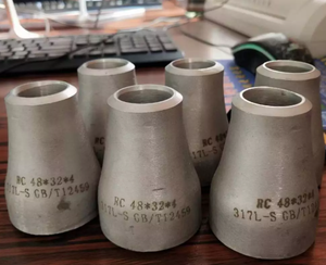 Accesorio reductor DWV: diseñado para sistemas de drenaje, residuos y ventilación, evita obstrucciones en las transiciones de tamaño - Product Image 2