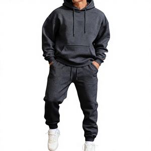 Ensemble de survêtement unisexe en coton doux 100% pour homme, avec sweat à capuche imprimé et pantalon à poches, idéal pour l'hiver, style basique et tendance - Product Image 1