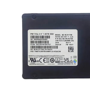 Unidad de Estado Sólido (SSD) MZ-WLR1T9B PM1733A de 1.92 TB, PCIe Gen4 NVMe U.2, PCIe 4.0, con Protección Contra Pérdidas de Energía para Sistemas de Base de Datos, Rendimiento Premium - Product Image 3