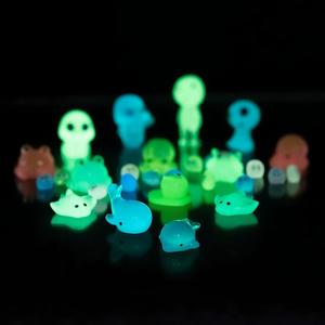 Miniatura de Resina para Paisajes, Figura de Dibujos Animados, Creativa, Luminosa, Alienígena, Hada Pequeña, Muñeca de Anime, Decoración de Escritorio - Product Image 2