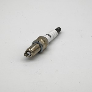 Bougie d'allumage en alliage de nickel-cuivre de haute qualité nouvel <span class=keywords><strong>accessoire</strong></span> de système de moteur de véhicule pour le modèle d'essence 24102199 - Product Image 4