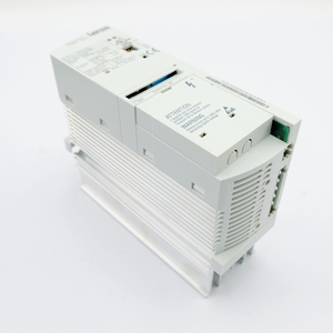 โมดูลควบคุมไดรฟ์ PLC E82EV751K2B E82EV7514C E82EV751K2B E82EV751K2C E82EV751K2C E82EV751K4C - Product Image 1