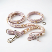 Harnais orthopédique réglable pour petits chiens et chats, avec des bretelles de soutien douces et un ajustement sécurisé, orné de perles et d'ailes d'ange