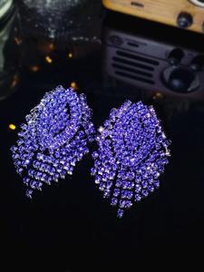 Pendientes de Lujo con Diamantes Completos de Zhang, Accesorios de Oreja de Novia Elegantes y de Alta Gama con un Toque de Estilo y Tentación - Product Image 5
