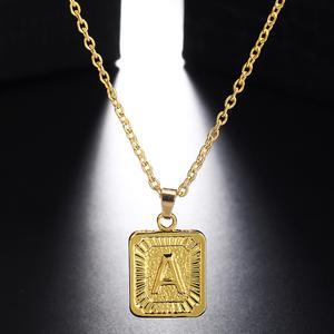 Collier pendentif en acier inoxydable avec lettre or du <span class=keywords><strong>rappeur</strong></span> hip hop - Product Image 1