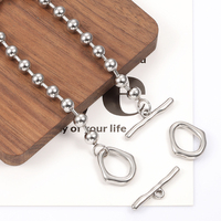 Fermoirs irréguliers en acier inoxydable Nouveaux styles conçus Fermoir OT étanche de haute qualité pour colliers et bracelets de bijoux