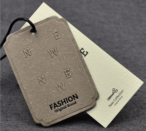 <span class=keywords><strong>Etiquetas</strong></span> <span class=keywords><strong>de</strong></span> papel grueso con impresión <span class=keywords><strong>de</strong></span> <span class=keywords><strong>nombre</strong></span>, tamaño personalizado, <span class=keywords><strong>etiquetas</strong></span> colgantes <span class=keywords><strong>de</strong></span> ropa con agujero <span class=keywords><strong>de</strong></span> Metal y Uv, venta al por mayor - Product Image 1