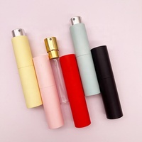Atomiseur de parfum de style rotatif de couleur noire 10 ml bouteille de parfum portable avec pulvérisateur
