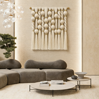 Sculpture originale Markram en métal doré de luxe moderne, design de créateur pour chambre à coucher GS2605010