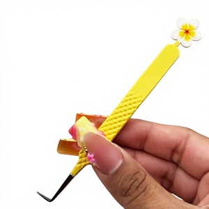 Pinzas Profesionales para Pestañas con Punta/Extremo Plateado, Diseño de Acero Inoxidable Recubierto de Papel, Agarre de Diamante, Antiestáticas, de Precisión, Diferentes - Product Image 1