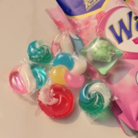Capsules de lessive jetables écologiques multicolores, formule végétale, détergent au pH neutre pour lavage automatique en machine