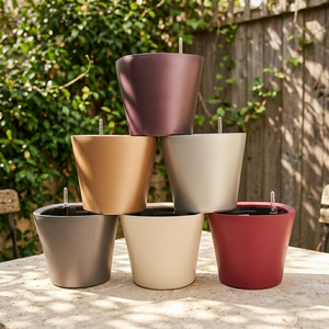 Pot de fleurs intelligent à arrosage automatique en PP de couleur personnalisée avec système de stockage d'eau intégré, indicateur de niveau d'eau, jardinière moderne en plastique - Product Image 1