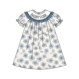 Robe smock personnalisée pour petite fille, motif fleurs bleues, collection « Daddy's Girl », vente en gros, ensemble sans manches pour bébé fille. - Product Image 1