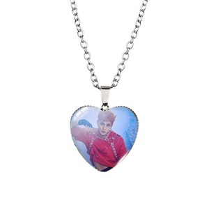 Collier Cœur Personnalisé de Fabrication Adorable d'Idoles Coréennes : Stray Kids, Bangtan Boys – Pendentif Star Célèbre - Product Image 6