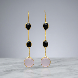 Nouvelles boucles d'oreilles ethniques en argent plaqué or avec pierres précieuses onyx noir et calcédoine laiteuse pour mariage et fiançailles - Product Image 3