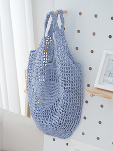 <span class=keywords><strong>Sac</strong></span> à bandoulière Triangle Mark en raphia tressé écologique avec motif personnages, <span class=keywords><strong>sac</strong></span> de plage tendance à poignée souple et fermeture ouverte en nylon - Product Image 2