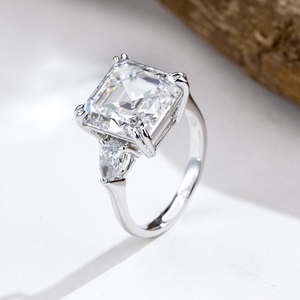 Bague de fiançailles Messi Jewelry MSR-2152 en or 18 carats avec diamant de laboratoire taille Asscher - Product Image 4