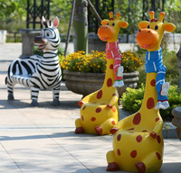 Statue de chaise girafe en fibre de verre, sculpture animale mignonne, siège décoratif pour enfants, aire de jeux extérieure, centre commercial, aménagement paysager