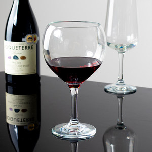 <span class=keywords><strong>Verre</strong></span> <span class=keywords><strong>à</strong></span> <span class=keywords><strong>vin</strong></span> en acrylique PC <span class=keywords><strong>incassable</strong></span> en gros, gobelet sur <span class=keywords><strong>pied</strong></span> résistant <span class=keywords><strong>à</strong></span> la chaleur pour usage commercial en hôtels, bars et restaurants - Product Image 2