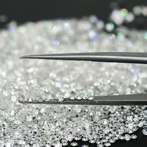 Moissanite synthétique (créé en laboratoire) en vrac, 0,7 mm, couleur GH, blanc, taille brillant, effet de couleur/flammes, certifié par un tiers - Product Image 5