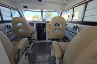 Yacht de sport luxueux de 9,6 m (35 pieds) avec cabine fermée, bateau familial en aluminium pour la pêche et le camping, avec salle de bain privée, certifié CE