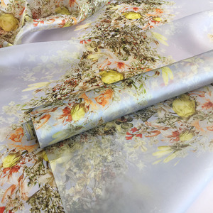 <span class=keywords><strong>Tissu</strong></span> en <span class=keywords><strong>organza</strong></span> de soie pure 100% <span class=keywords><strong>imprimé</strong></span> numériquement, Inde - Product Image 3