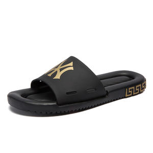 รองเท้าใส่ในบ้านสำหรับผู้ชายรองเท้าใส่ในบ้านรองเท้าแตะพีวีซีส้นเตี้ยลำลองรองเท้าแตะสำหรับเด็กผู้ชายรองเท้าแตะสำหรับใส่กลางแจ้งดีไซน์หรูหรา - Product Image 1