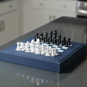 <span class=keywords><strong>Jeu</strong></span> d'échecs en cuir PU avec rangement, pliable et écologique, cadeau élégant pour la remise <span class=keywords><strong>des</strong></span> diplômes, la fête <span class=keywords><strong>des</strong></span> pères et la décoration intérieure - Product Image 2