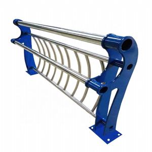 <span class=keywords><strong>Garde</strong></span>-<span class=keywords><strong>corps</strong></span> de pont de <span class=keywords><strong>garde</strong></span>-<span class=keywords><strong>corps</strong></span> de route XZL personnalisé en usine pour autoroute anti-collision directe sur trottoir de rivière - Product Image 1