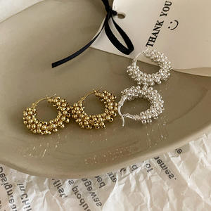 Boucles d'oreilles en métal enveloppées autour de l'oreille, design de niche féminin, rétro, simple, toutes occasions, boucles d'oreilles tendance - Product Image 3