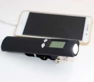 Q & H 공장 ODM/OEM: 집/공항에서 수하물 무게를 측정하기위한 전원 은행 및 토치이있는 50kg 충전식 디지털 수하물 저울 - Product Image 6