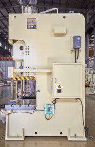 CNC khung đơn Crank <span class=keywords><strong>200</strong></span> tấn đấm hình thành cơ khí Báo Chí dập đấm máy tiết kiệm năng lượng nước chìm sản xuất - Product Image 4