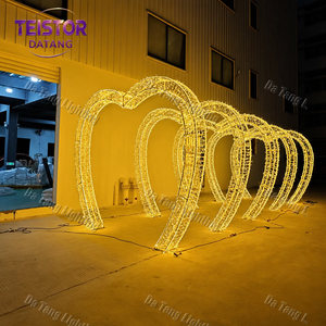 Warm White LED Metal Heart Shape Wire <b>Wreath</b> <b>Frame</b> Light - Product Image 5